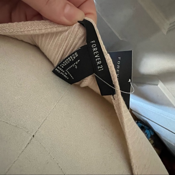 MOVING sale! Forever 21 v neck long sleeve bodysuit - Picture 2 of 3